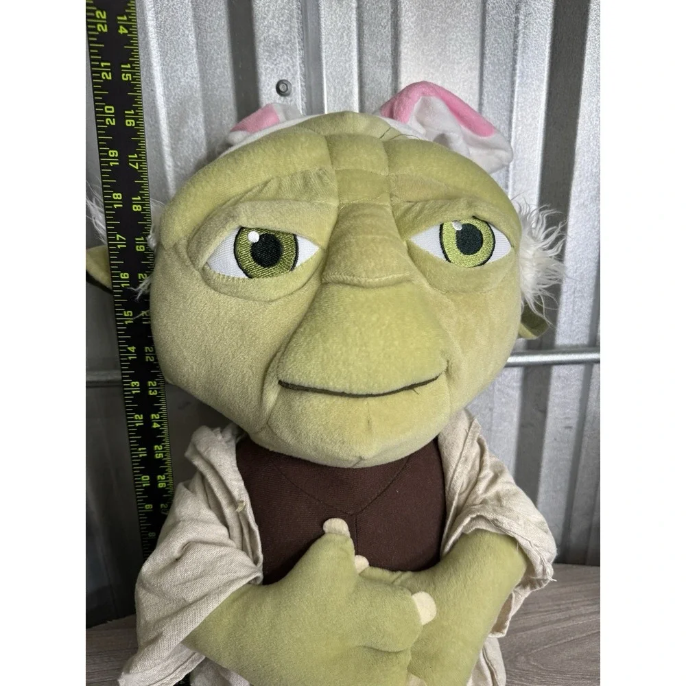 Star Wars Disney Gemmy Yoda 21